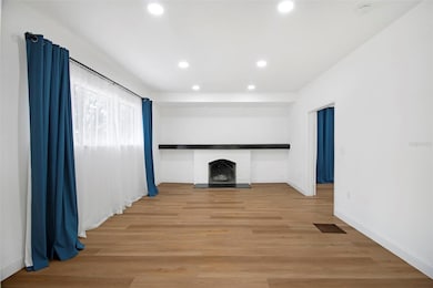 1024 E Crenshaw St unit A, Tampa, FL 33604 - photo 6