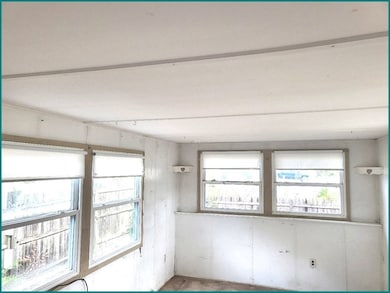 52 Sycamore Dr, Halifax, MA 02338 - photo 4