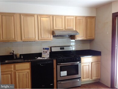 1421 N Wales Rd, North Wales, PA 19454 - photo 5