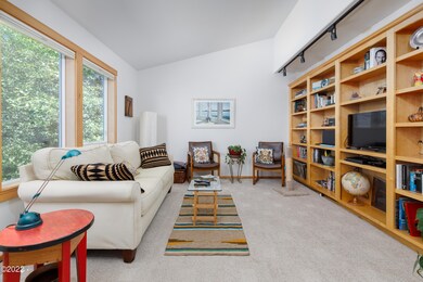 -living room 2 204 Sea Crest 03