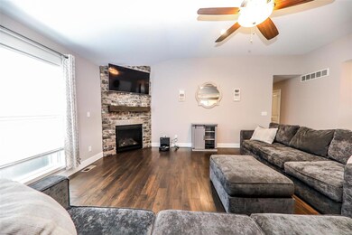 1851 Appleton Ct, Maryville, IL 62062 - photo 3