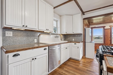 2831 52nd St, Vinton, IA 52349 - photo 5