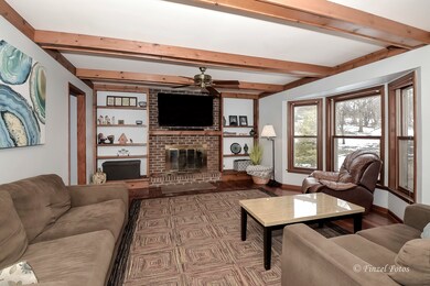 1310 Surrey Ln, Algonquin, IL 60102 - photo 3