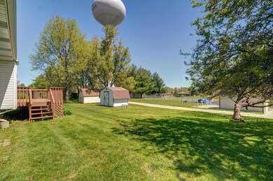 302 Laurel Ln-22