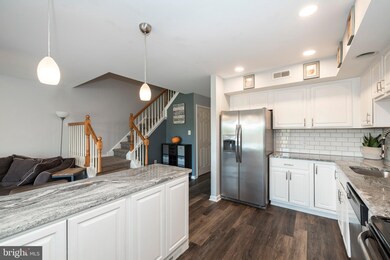 330 Deer Run Ct, Royersford, PA 19468 - photo 3