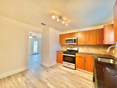 8819 Spaugh Ct, Fort Worth, TX 76108 - photo 7