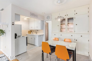 2121 Clawson Ave unit 207, Royal Oak, MI 48073 - photo 7