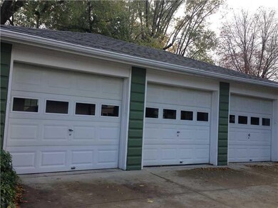 Parking Lot/Garage.
