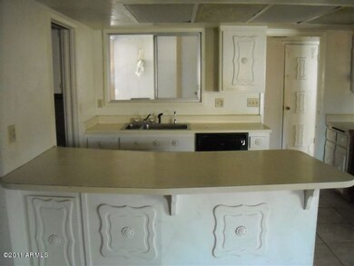 023-344716 kitchen