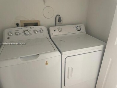 12950 Vista Isles Dr unit 411, Plantation, FL 33325 - photo 5