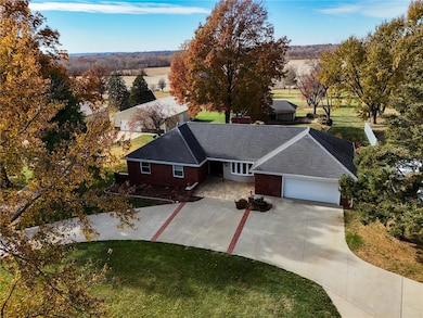 2100 NE 85th Rd, Saint Joseph, MO 64507 - photo 4