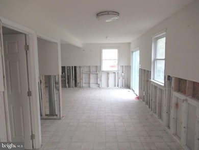 124 Warwick Rd S, Lawnside, NJ 08045 - photo 4