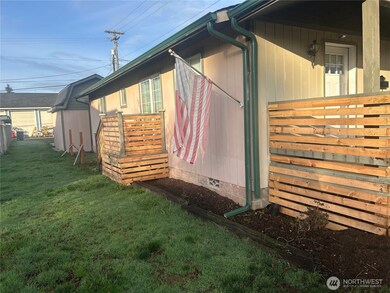 1025 E St, Centralia, WA 98531 - photo 2