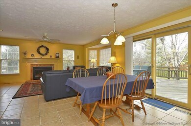 15809 Lautrec Ct, North Potomac, MD 20878 - photo 2