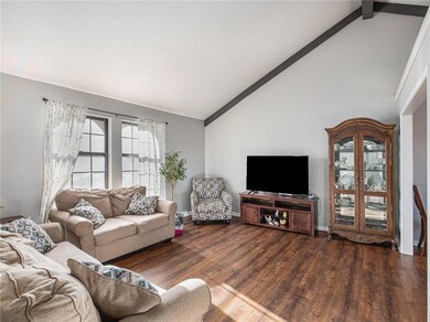 4916 Rosehill Dr, Shawnee, KS 66216 - photo 4