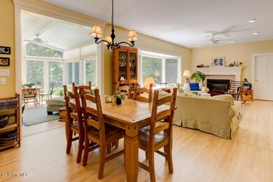 Open plan living/dining