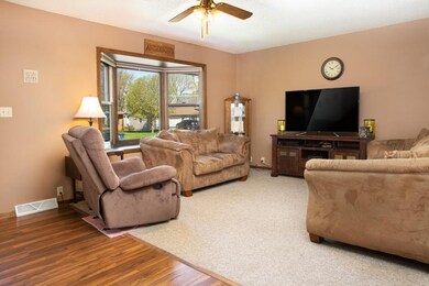 Wonderful inviting living room