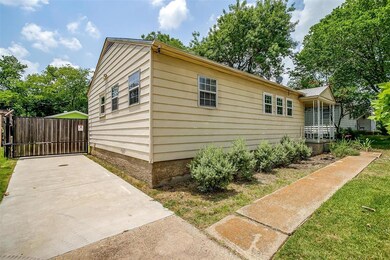 617 SW 3rd St, Grand Prairie, TX 75051 - photo 4