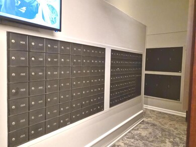 unlisted-address, Chicago, IL 60601 - photo 4