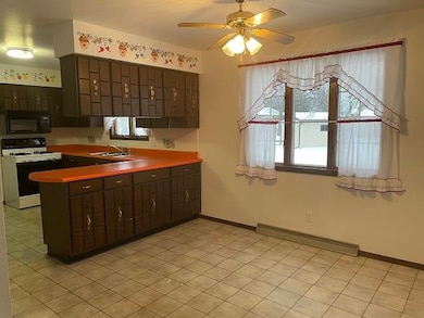 1405 E 29th St, Marshfield, WI 54449 - photo 5