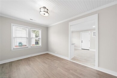 809 Barnes St, Reidsville, NC 27320 - photo 6