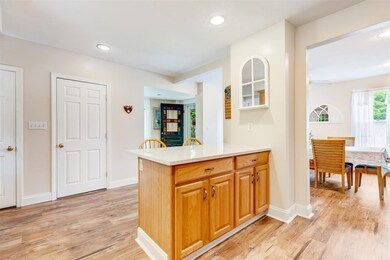 46 Pleasant St, Hanover, MA 02339 - photo 3