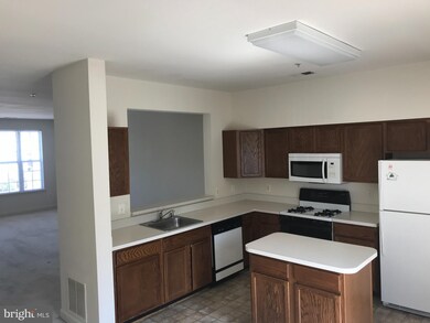 8637 Willow Leaf Ln, Odenton, MD 21113 - photo 6