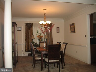 8009 Pink Azalea Ct, Windsor Mill, MD 21244 - photo 5