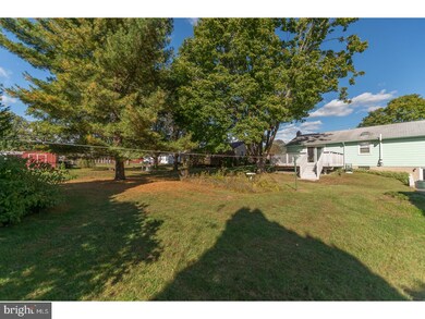 721 Fairmont Rd, Riegelsville, PA 18077 - photo 2