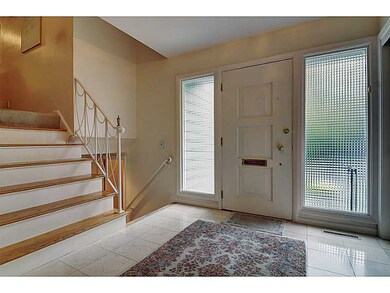 18 Glen Dr, Providence, RI 02906 - photo 2