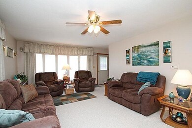livingroom2_700