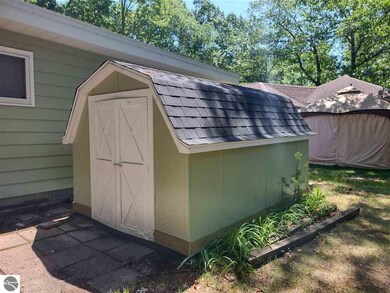 5438 E 9th St, Au Gres, MI 48703 - photo 4