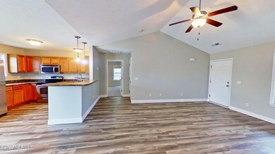 04 - Belvadere Dr - LR