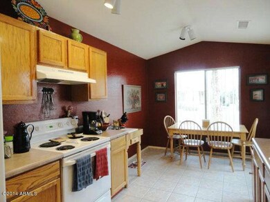 KITCHEN (2)