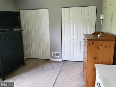 1216 Heathfield Rd, Sykesville, MD 21784 - photo 6