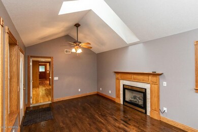 Family Room 3