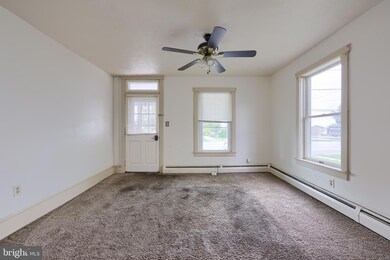 964 W Main St, New Holland, PA 17557 - photo 6