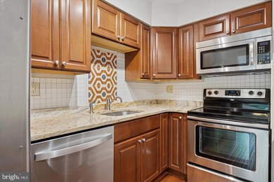 413 Eagle Rd unit 7, Wayne, PA 19087 - photo 4