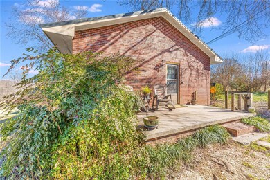 842 Campbell Town Rd, Walhalla, SC 29691 - photo 2