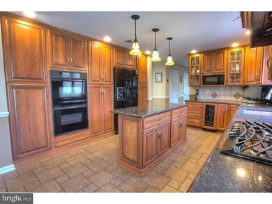 25 Buttonwood Ln, Spring City, PA 19475 - photo 5