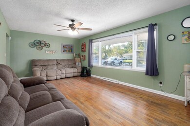 2627 E Horning St-7
