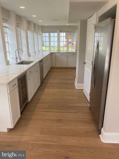 233 E Montgomery Ave, Ardmore, PA 19003 - photo 4