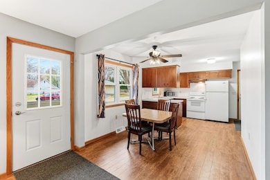 30740 Palmer Ct, Lindstrom, MN 55045 - photo 6