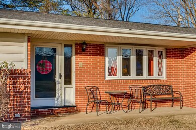 108 Gibbons Blvd, Cockeysville, MD 21030 - photo 3