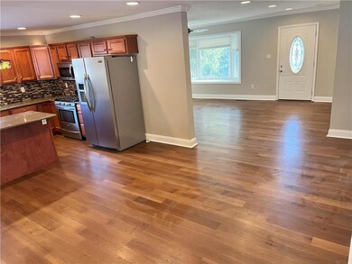 Kitchen to Living Rm