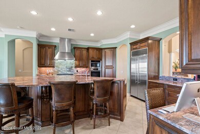 4 Kitchen