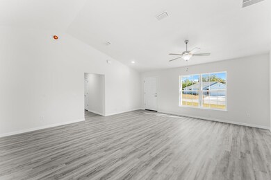 2080 Babcock St, Chipley, FL 32428 - photo 5