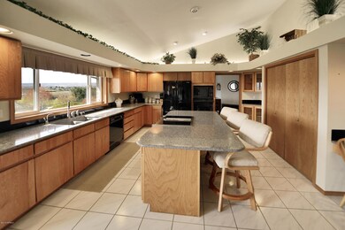 6 Spacious Kitchen