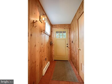 1050 Moselem Springs Rd, Hamburg, PA 19526 - photo 3