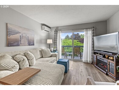 2005 Tibbetts Dr unit 209, Longview, WA 98632 - photo 5